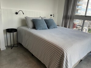 1 bedroom, iron/ironing board, WiFi, bed sheets - Best View in SP - 62 m2 Apartment - 10 min from Butantã Metro Station (Yellow Line) (São Paulo)