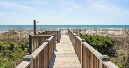 Ocean View Top Floor Condo | Pool | Easy Beach Access | Ocean Reef