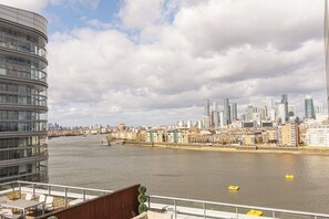 Property grounds - Greenwich Apartment Near Cutty Sark and Paid Parking (London)