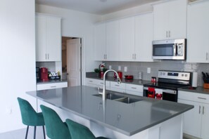 Private kitchen - NEW! 731WSB-The Retreat at Championsgate (Davenport)