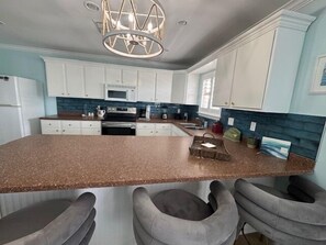 Fridge, microwave, oven, stovetop - 2 Bedroom Condo located in the desirable Holiday Isle! (Destin)
