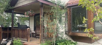 Lovely 3-bedroom house in Silverton, CO. Perfect for your mountain getaway!