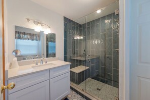 Shower - JL #824 - Semi-Oceanfront - Private Swimming Pool (Nags Head)