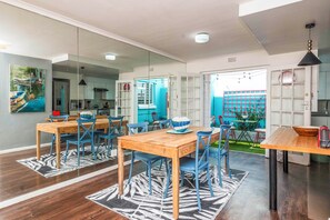 Dining - Skyline Sanctuary (Cape Town)