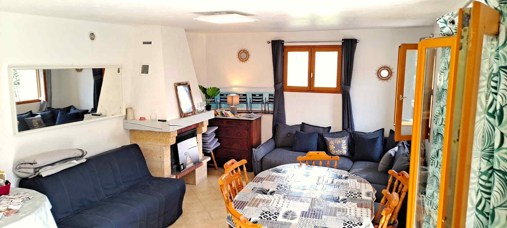 Maison Confort, patio, vue montagne | Coin séjour