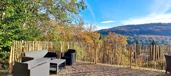 Comfort House, Patio, Mountain View | Terrace/patio