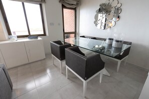 Apartment | Dining - Beachfront Vacation Apartment - Almunecar (Almunecar)