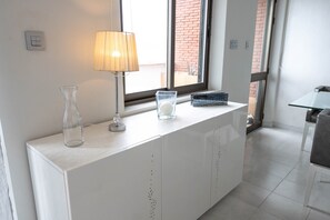 Apartment | Dining - Beachfront Vacation Apartment - Almunecar (Almunecar)