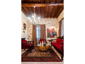 Villa | Wohnzimmer | Kamin