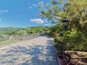 Property grounds - House with 4 rooms pool and AC (Gaglietole)