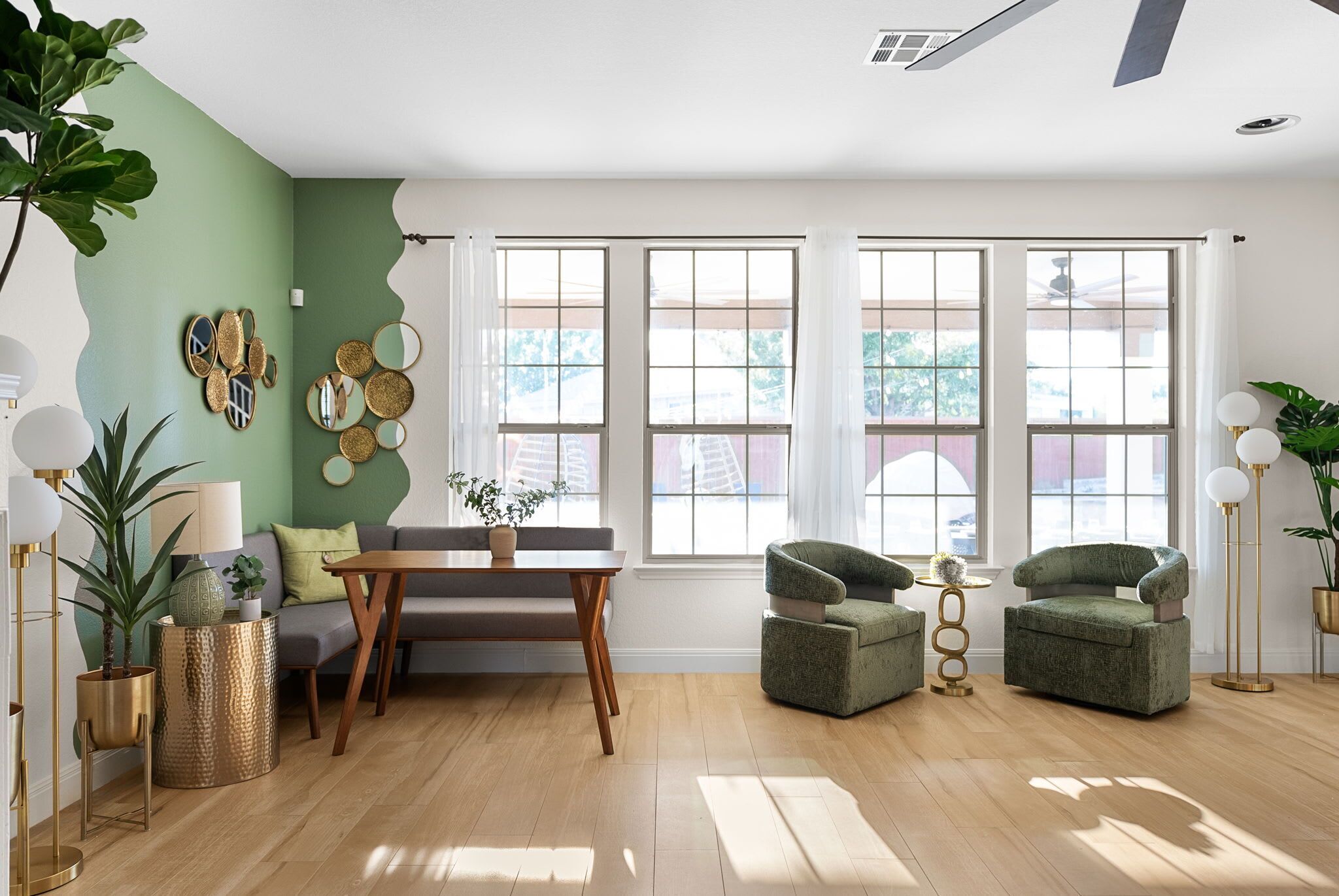 Large Groups' Luxury House - Pool - Sleep 22 - Pflugerville, TX