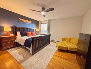 4 bedrooms, WiFi, bed sheets - Smoky mountain views family cabin (Waynesville)