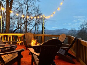 Property grounds - Smoky mountain views family cabin (Waynesville)