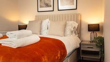 2 bedrooms, iron/ironing board, free WiFi, bed sheets