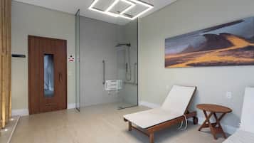 Departamento Deluxe, balcón, vista a la ciudad | Baño