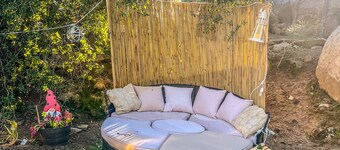 The 1963 Silver Streak – Retro Glam Retreat