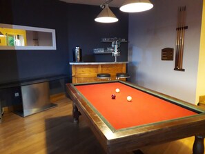 Games room - Rent large villa in Drôme provençale (Puy-Saint-Martin)