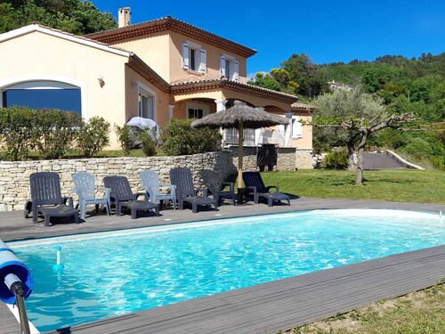 Loue grande villa en Drôme provençale