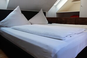 Room - Vrbo Property (Bochum)