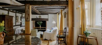 Charming Grade II-Listed Tudor Cottage in the Sussex High Weald