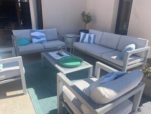 Property grounds - Modern villa in secure estate near st tropez (Grimaud)