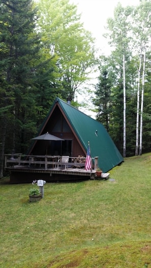Property grounds - Peaceful retreat along the Ammonoosuc River  (Bethlehem)