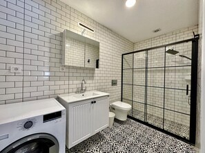 Deluxe-huone, kaupunkinäköala | Kylpyhuone