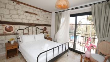 Chambre Deluxe, 1 chambre, vue piscine, en bord de piscine