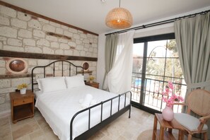 Chambre Deluxe, 1 chambre, vue piscine, en bord de piscine