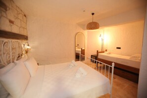 Standard Room, 1 Bedroom | Free WiFi - Thera Alaçatı Otel (Cesme)
