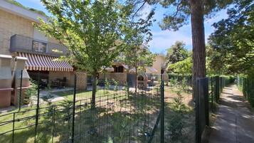 Villa, 2 camere da letto, patio, vista giardino | Esterni