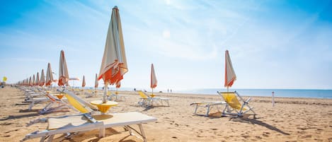 อพาร์ทเมนท์, 3 ห้องนอน, ระเบียง, วิวสวน | ชายหาด