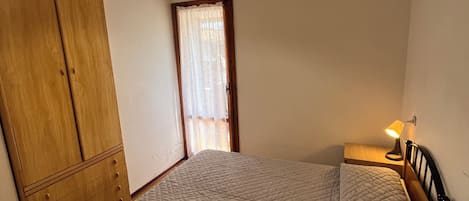 4 bedrooms