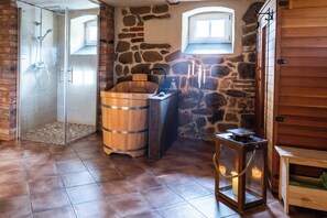 Spa - Quiet natural apartment with log cabin in Johannishof (Oybin)