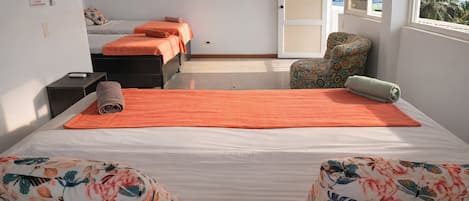 Deluxe Suite, City View