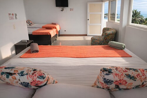 Victoria's Hostal Gennie Bay