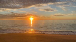 Beach - Beach Haven – Spacious Coastal Retreat in Dalyellup (Dalyellup)