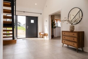 Interior - Countryside Retreat with Outdoor Pool in Oxfordshire (Wootton)