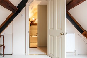 Interior - Sycamore Cottage | Banham Cottages (Bourton-on-the-Water)