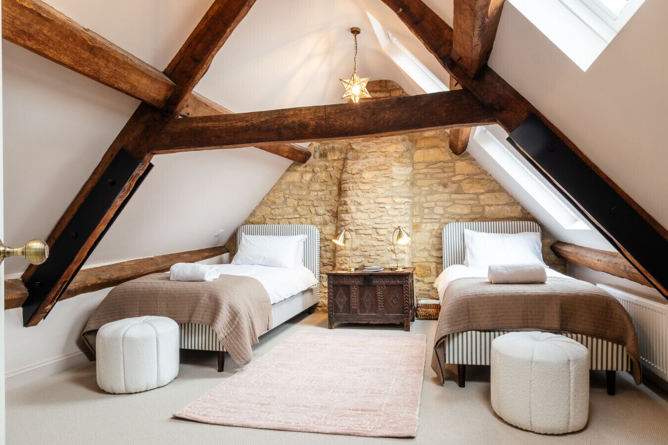 3 bedrooms, desk, iron/ironing board, WiFi