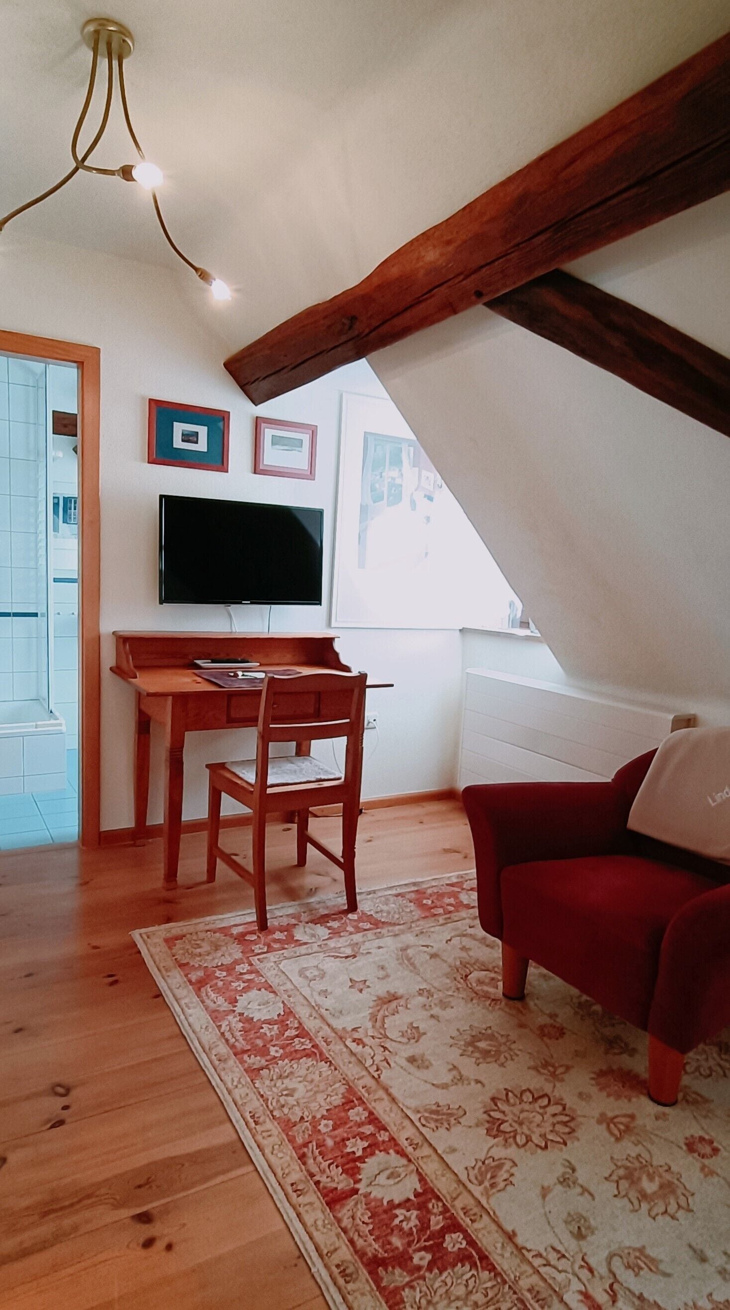 Single Room | Interior