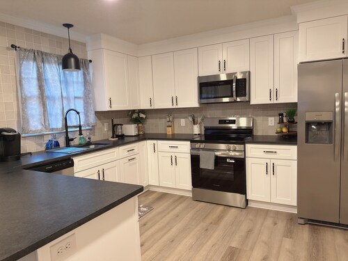 Cozy, Charming and very Convenient House