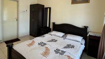 3 Schlafzimmer, Bügeleisen/Bügelbrett, kostenloses WLAN, Bettwäsche
