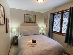 Room - 4-Bedroom Chalet in Plymouth, Vt. Central to Killington, Woodstock, and Okemo (Plymouth)