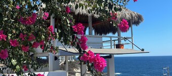 Private Room at Punta Blanca, Puerto Angel - Pool & Shared Kitchen