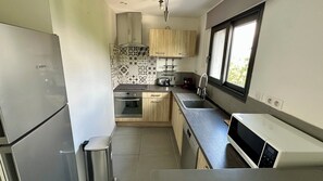 Private kitchen - Apartment in property - Porticcio (Grosseto-Prugna)