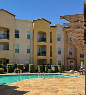 Outdoor pool, a heated pool - Enjoy the AZ active lifestyle! Near baseball training camps, golf, hiking! (Surprise)