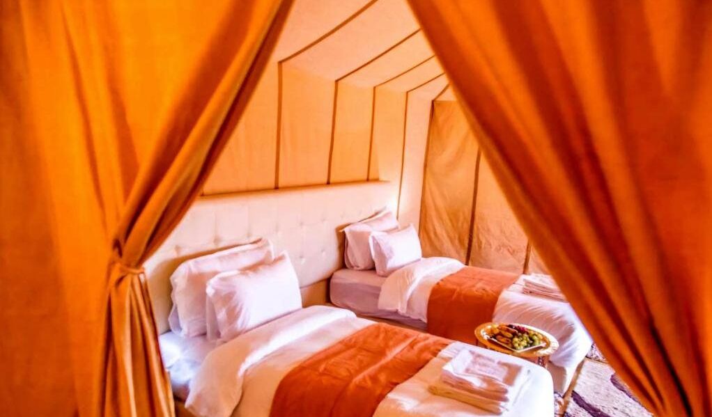 Deluxe Twin Room, Desert view