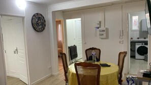 Dining - Appartement F4 proche Gare sncf (Évreux)