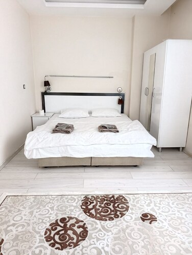 Carlton Family Apart Hotel